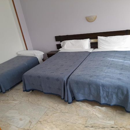 Hotel Os Carballos 시게이로 외부 사진