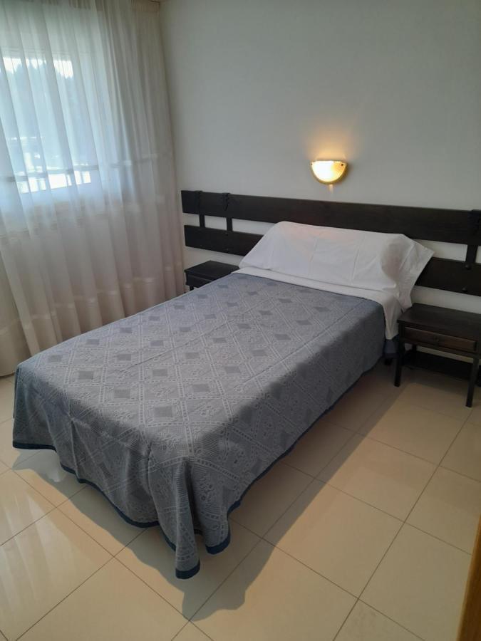 Hotel Os Carballos 시게이로 외부 사진