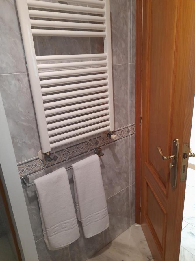 Hotel Os Carballos 시게이로 외부 사진