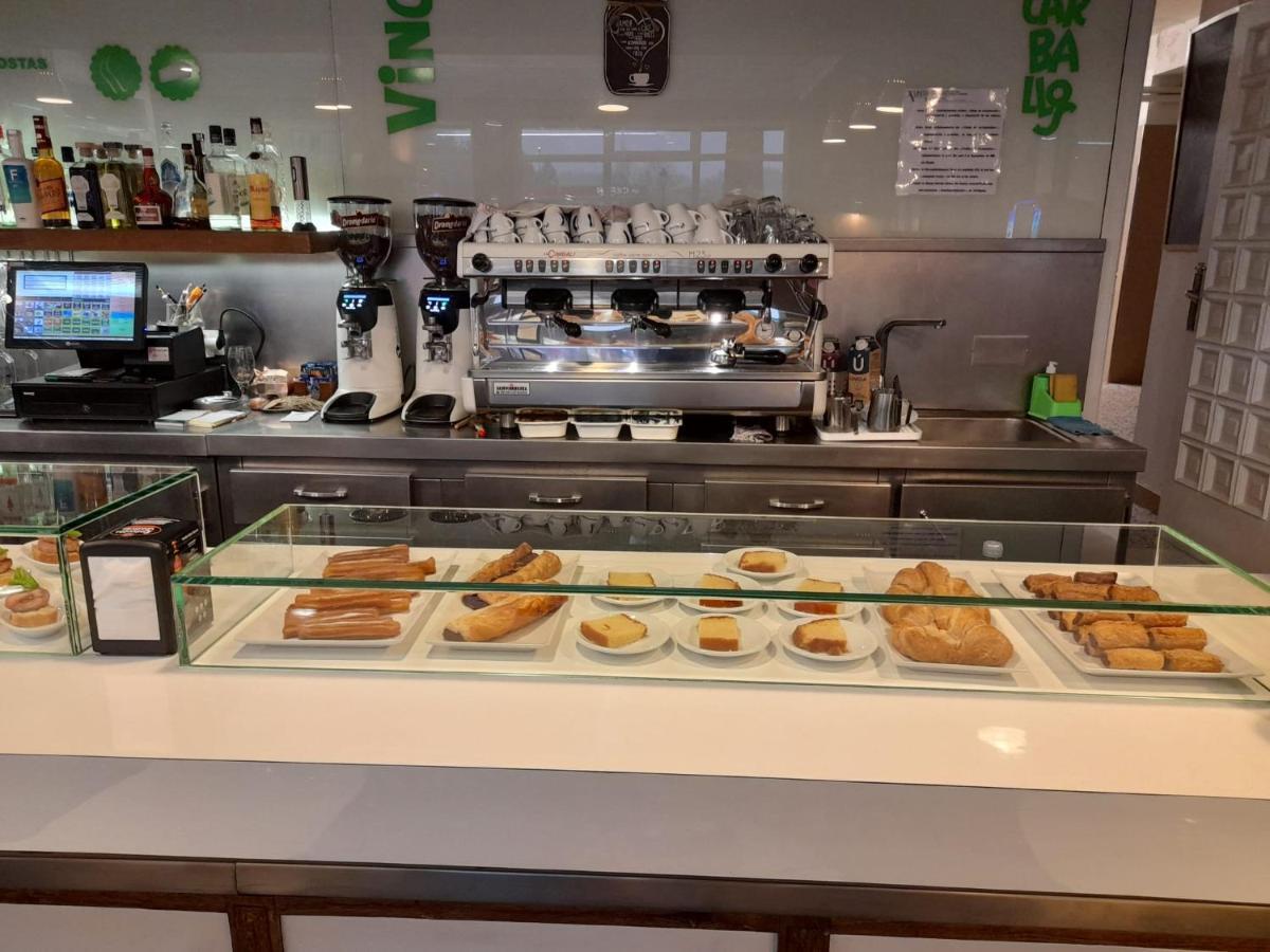 Hotel Os Carballos 시게이로 외부 사진