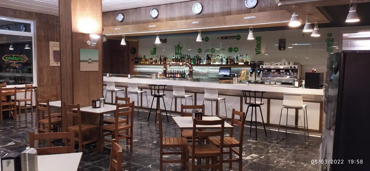 Hotel Os Carballos 시게이로 외부 사진